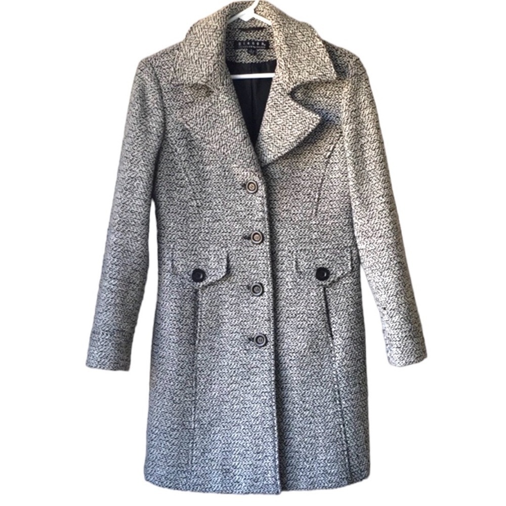 GIACCA, USED, KNEE LENGTH WINTER COAT. BLACK & WHITE, 4 BUTTON FRONT.SIZE S(4/6)